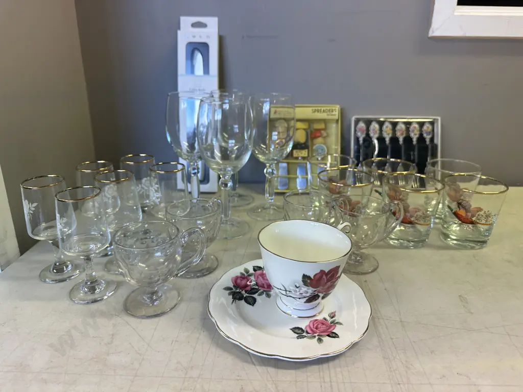 Vintage Assorted Glasses, Spreaders, Smeg Utility Knife Etc Image 1++